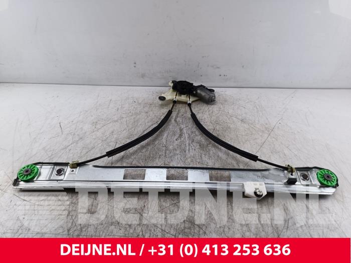 Nissan Interstar Fenstermechanik 2-türig rechts vorne O282643