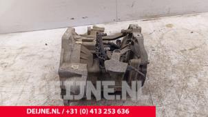 Volkswagen Caddy Versnellingsbak O282650 foto 3