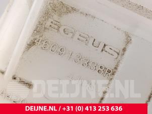 Mercedes Citan Brake fluid reservoir O282706 photo 2
