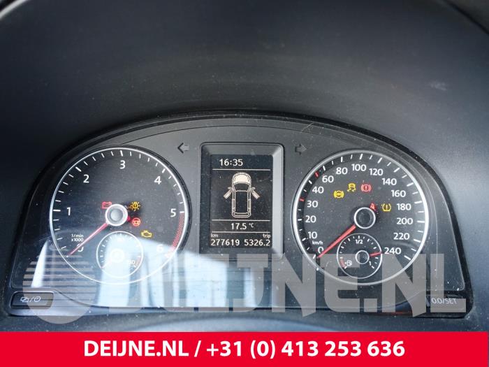 Volkswagen Caddy Kilometerteller KM O282679