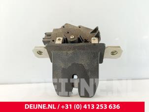 MG ZS Slotmechaniek Achterklep O282717 foto 2
