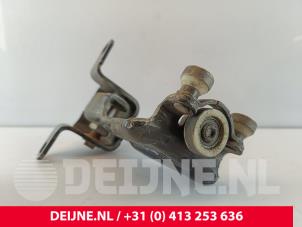 Mercedes Vito Schiebetürrolle rechts O282732 foto 3