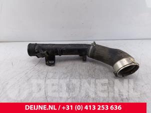 Volvo XC60 Intercooler Rohr O282741 foto 2