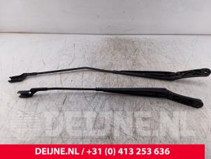 Volkswagen Caddy Scheibenwischerarm-Set O282752 foto 2