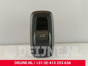 Gebruikte Ruit schakelaar elektrisch Ford Transit 2.0 TDCi 16V Eco Blue 165 RWD Prijs € 12,10 Inclusief btw aangeboden door van Deijne Onderdelen Uden B.V.