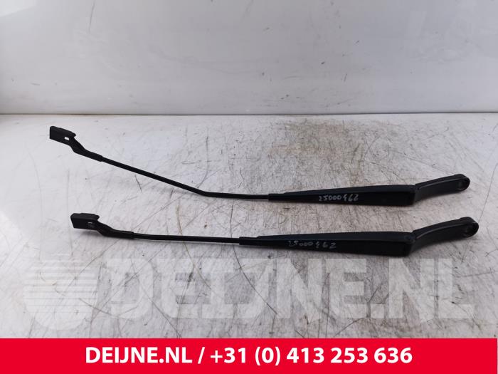 Volkswagen Caddy Scheibenwischerarm-Set O282758
