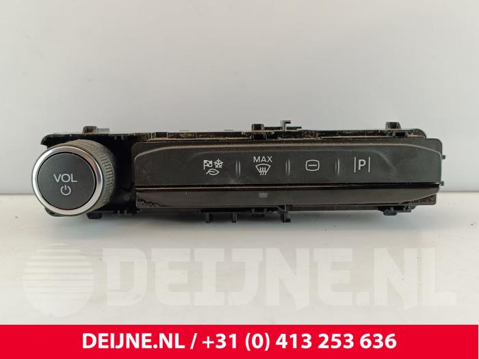 Ford Transit Radiobedienfeld O282760