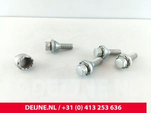 Volvo Diverse Radmuttern Set O282763 foto 2