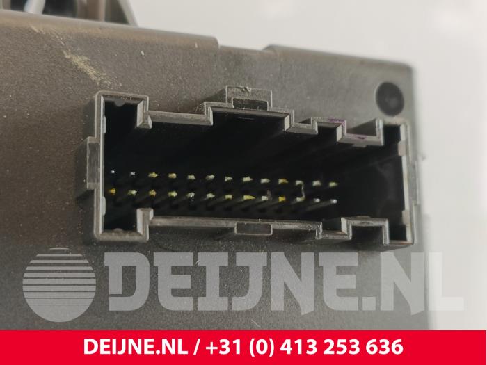 Computer Kachel van een Ford Transit 2.0 TDCi 16V Eco Blue 165 RWD 2024