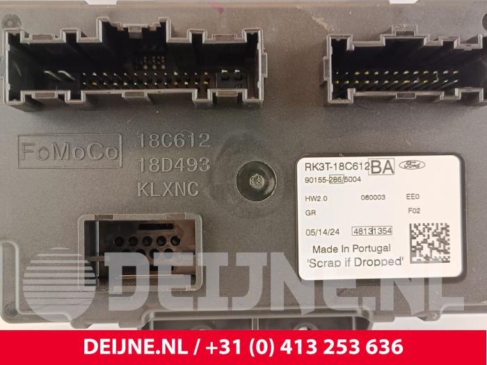 Computer Kachel van een Ford Transit 2.0 TDCi 16V Eco Blue 165 RWD 2024