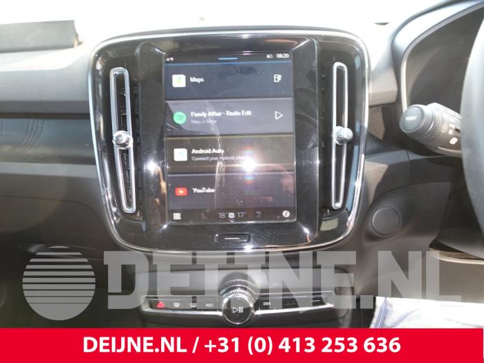 Volvo C40 Display Multi Media control unit O282814