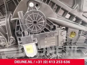 Volvo C40 Ruitmechaniek 4Deurs rechts-achter O282851 foto 3