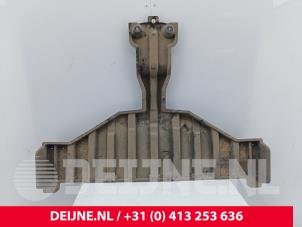 Volvo C40 Motor Schutzblech O282860 foto 2