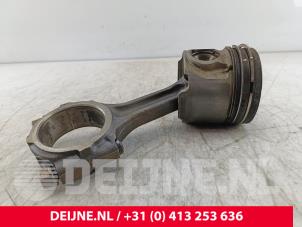 Hyundai H200 Kolben O282884 foto 3