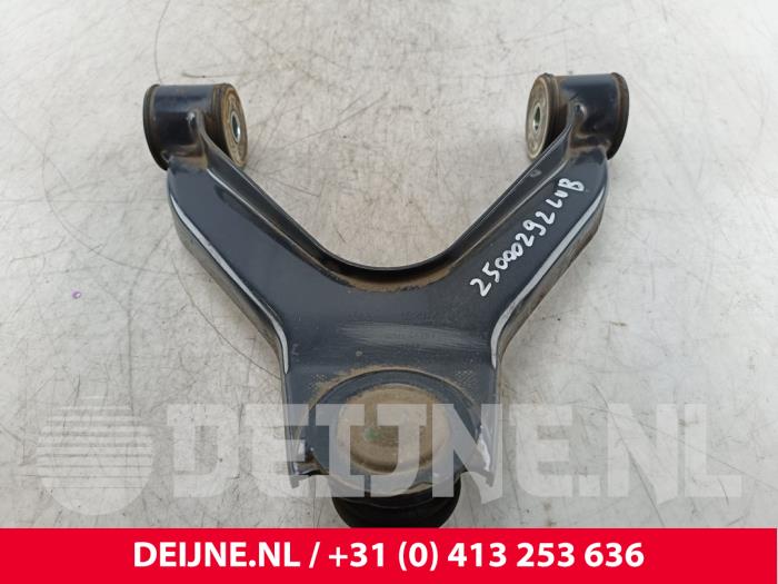Iveco New Daily Draagarm Boven links-voor O282886