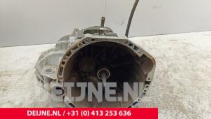 Gebruikte Versnellingsbak Renault Master III (FV) 2.3 dCi 135 16V FWD Prijs € 1.512,50 Inclusief btw aangeboden door van Deijne Onderdelen Uden B.V.