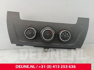 Renault Master Kachel Bedieningspaneel O282935 foto 3