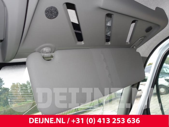 Renault Master Zonneklep O282955