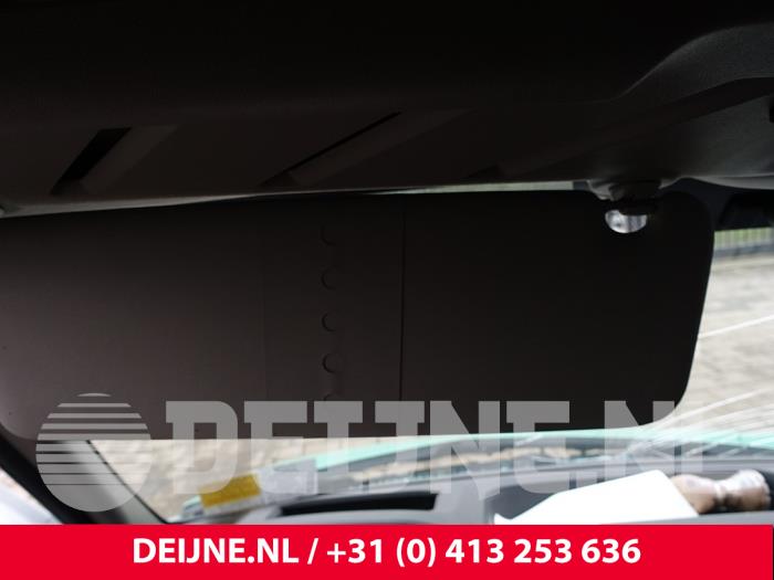 Renault Master Zonneklep O282954