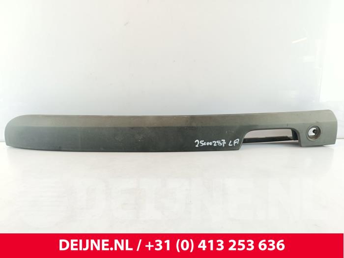 Dacia Dokker Zierleiste Heckklappe O282975