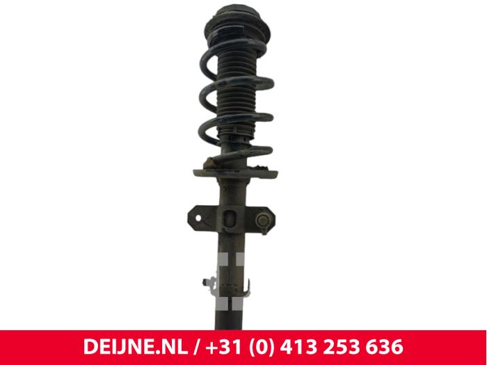 Mercedes Sprinter Stoßdämpferstrebe links vorne O283131