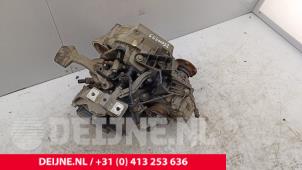 Volkswagen Caddy Gearbox O283179 photo 3