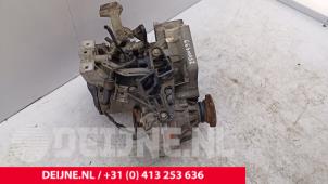 Volkswagen Caddy Gearbox O283179 photo 2