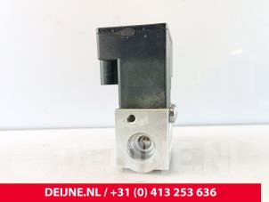 Volkswagen Crafter Ausgleichventil Airco O283180 foto 3