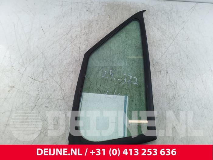 Mercedes Sprinter Driehoeks Ruit links-voor O283321
