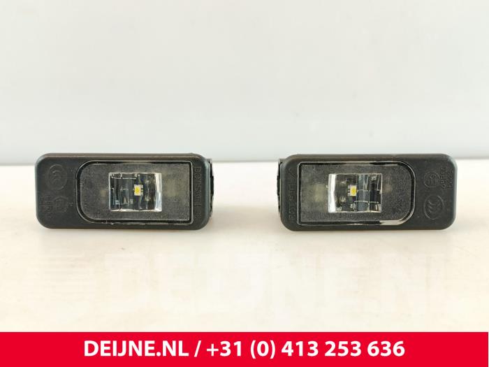 Volvo EX30 Kennzeichenbeleuchtung O283380