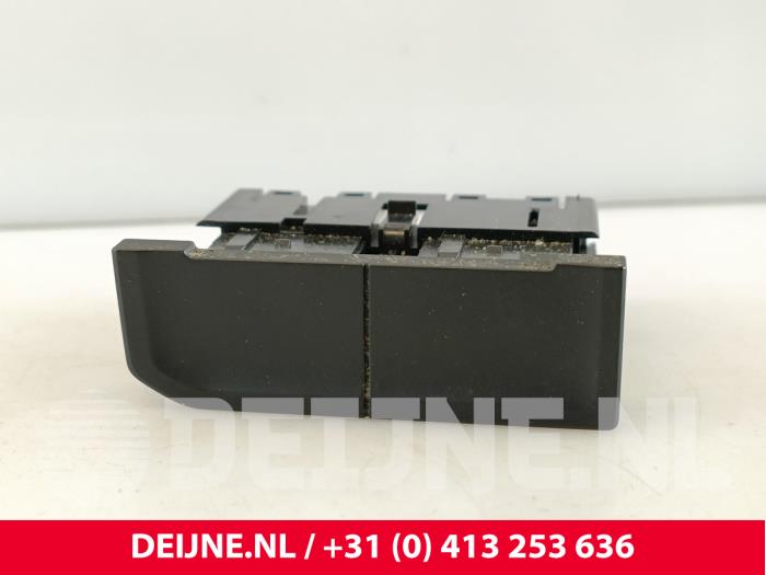 Gebruikte Diversen Volkswagen Crafter (SY) e-Crafter FWD Prijs € 12,10 Inclusief btw aangeboden door van Deijne Onderdelen Uden B.V.