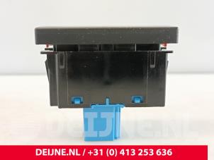 Volkswagen Crafter Paniekverlichtings Schakelaar O283383 foto 2