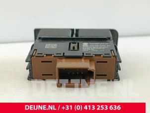 Volkswagen Crafter Zentralverriegelung Schalter O283385 foto 2