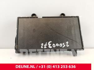 Mercedes Sprinter Wireless charger O283392 photo 2
