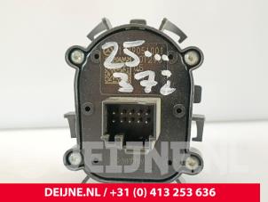Mercedes Sprinter Start/Stopp Schalter O283404 foto 2