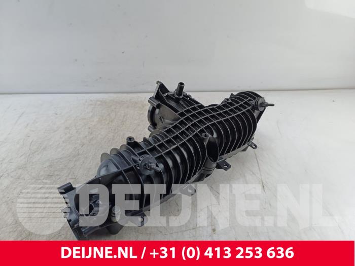 Gebruikte Inlaatspruitstuk Volvo S60 II (FS) 2.0 T3 16V Prijs € 140,00 Margeregeling aangeboden door van Deijne Onderdelen Uden B.V.