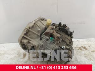 Renault Trafic Getriebe O283451 foto 3