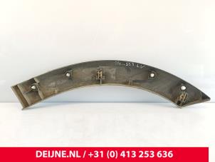 Ford Transit Zierleiste Kotflügel vorne O283458 foto 2