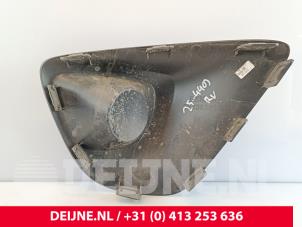 Opel Vivaro Bumper Rooster O283459 foto 2