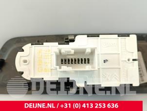 Peugeot Expert Electric window switch O283463 photo 3