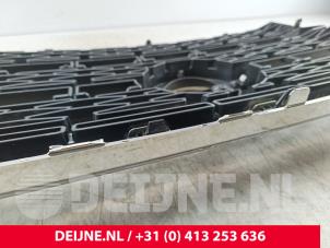 Nissan Interstar Grill O283468 foto 3