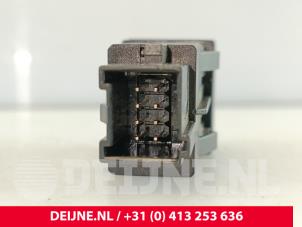 Iveco New Daily Schalter O283469 foto 3