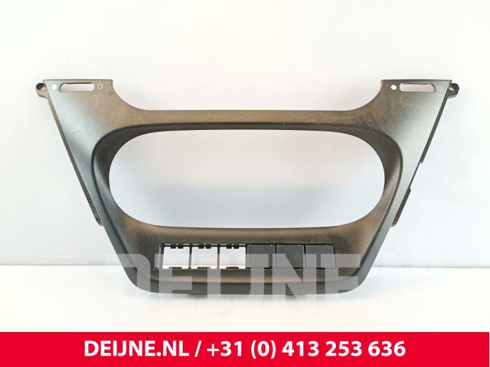 Iveco New Daily Dashboard sierlijst O283475
