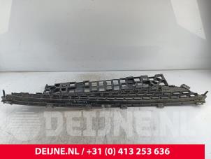 Renault Master Bumper grille O283478 photo 3