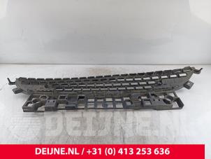 Renault Master Bumper grille O283478 photo 2