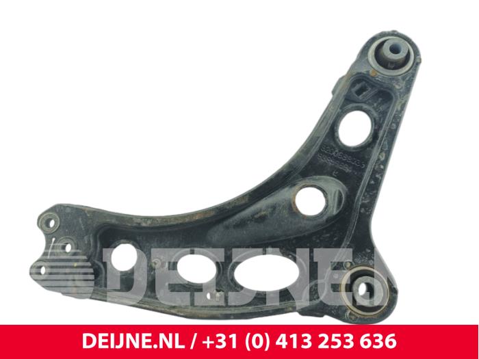 Renault Trafic Draagarm onder links-voor O283506