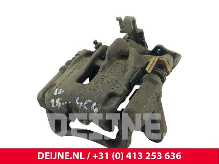 Renault Trafic Remklauw (Tang) links-voor O283525