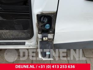 Renault Trafic Tankklappe O283540 foto 2