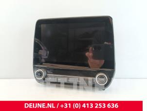 Gebruikte Display Multi Media regelunit Ford Transit Custom 2.0 TDCi 16V Eco Blue 130 Prijs € 272,25 Inclusief btw aangeboden door van Deijne Onderdelen Uden B.V.