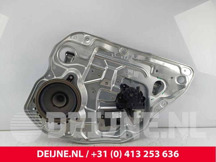 Volvo V70 Ruitmechaniek 4Deurs rechts-achter O283651